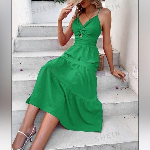 Green midi dress. NWOT. Size small. - Picture 2 of 3